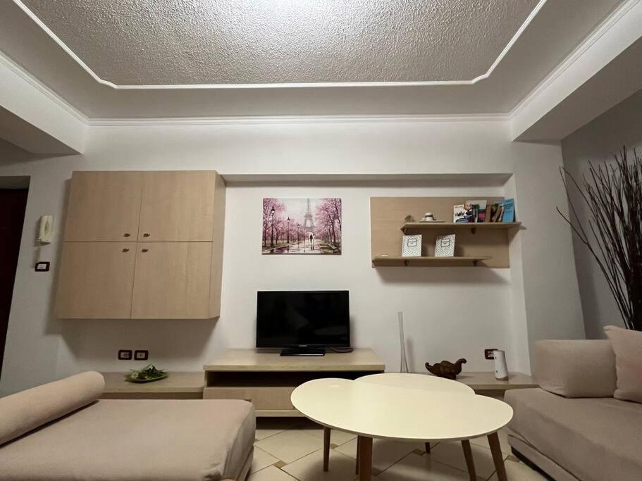 Ak Terminal Apartments Durres Ngoại thất bức ảnh