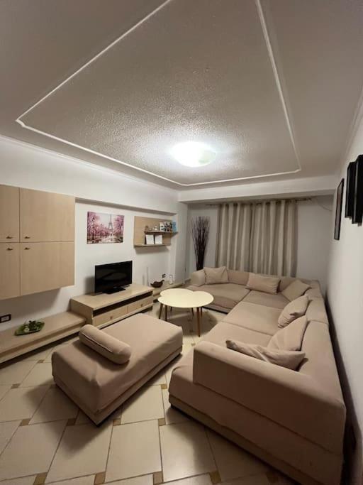 Ak Terminal Apartments Durres Ngoại thất bức ảnh